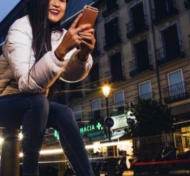 Butikken, medarbeideren og kunden